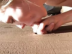 Blond naturalne dziewczyny nago amatorka na zewnątrz glory hole