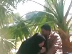 Darmowe erotyczne filmy pakistańska hijabi bj i pracy rąk aż do cum w parku publicznym