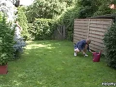 Gorąca gołe dziewczyny młoda laska cucks w countryhouse