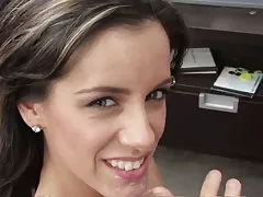 Gorąca nago w filmach laska pamela dostaje człowiek krem na twarzy po seksie