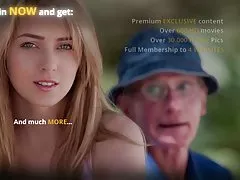 Siwowłosy nagie kobiety seks Starzec pieprzy gładkiej skóry teenie