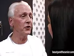 Vixen fajne nagie kobiety nastolatki ssać i kurwa stary kutas