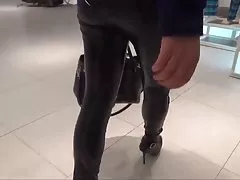 Filmy porrno kurwa i cum na skórzane tyłek